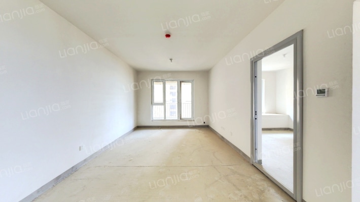 世茂璀璨天城二手房实景图