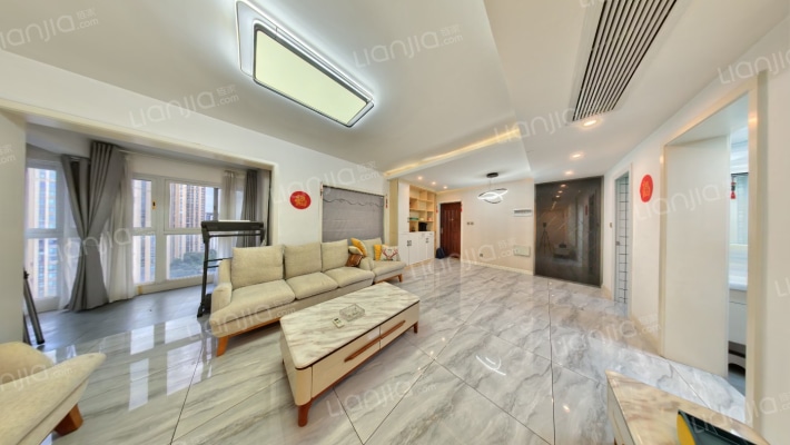 花样年龙年中心三期二手房实景图