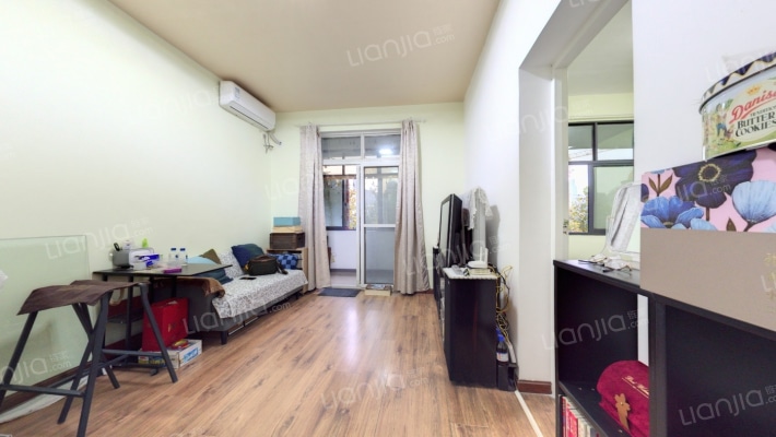 合作路20号二手房实景图