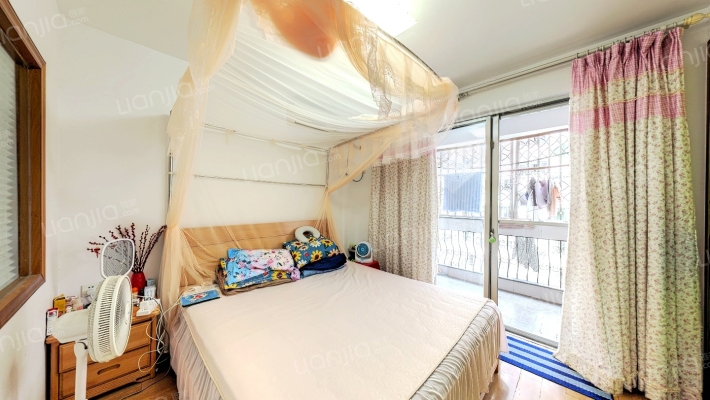 捷报花园二手房实景图