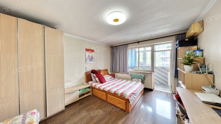 依翠园二手房实景图