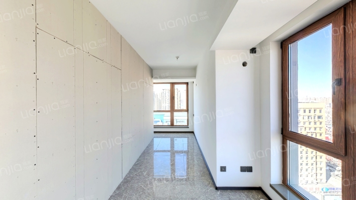 金地金城领峯二手房实景图