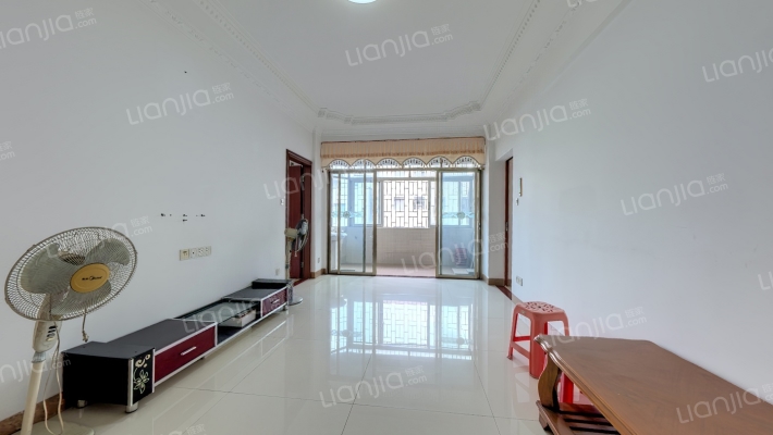 荣威楼二手房实景图