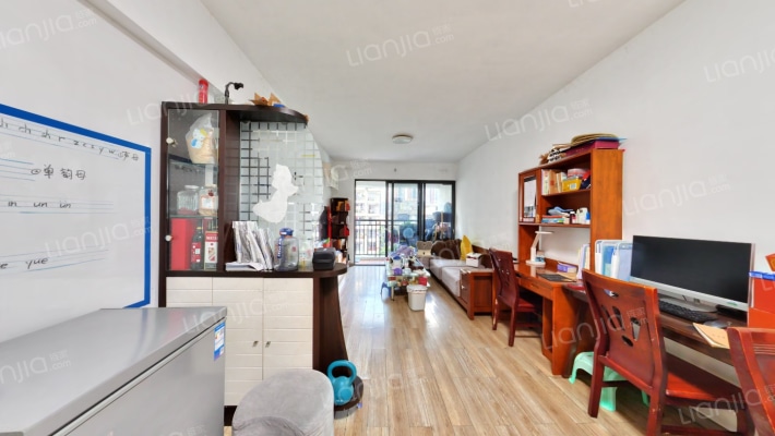 鸿翠苑二手房实景图