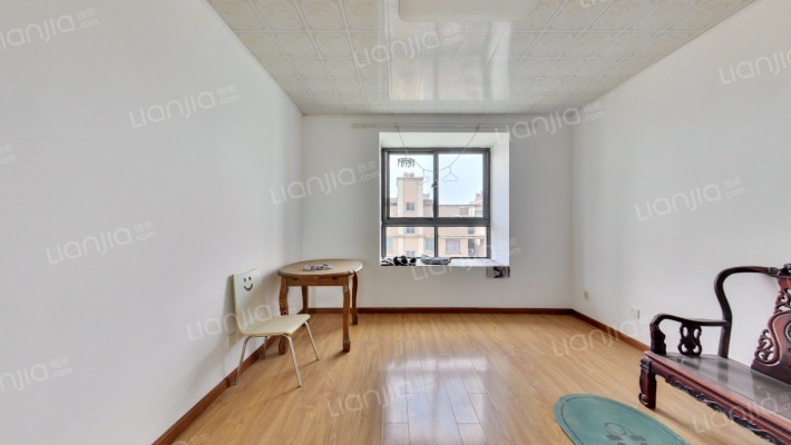 新萌花苑二手房实景图