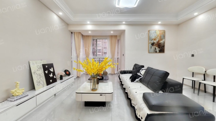 东方丽苑二手房实景图