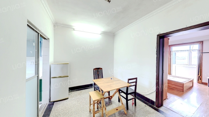 青松新村二手房实景图