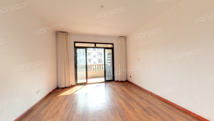 海域香庭三期二手房实景图