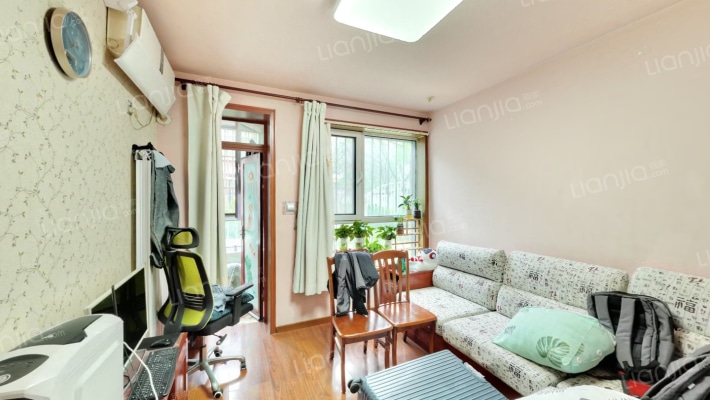 金盏嘉园C区二手房实景图