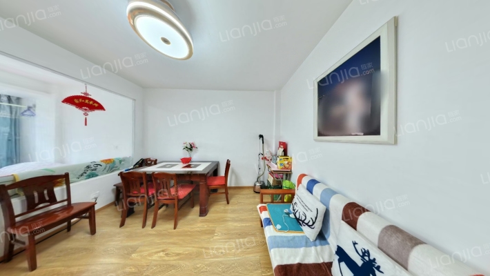 苹果公寓二手房实景图