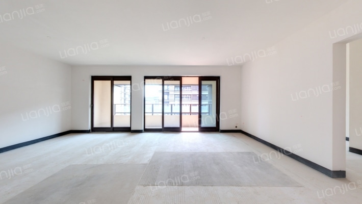 长滩原麓瑾园A区二手房实景图