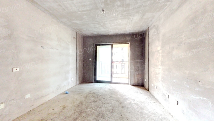 绿地海外滩二期二手房实景图