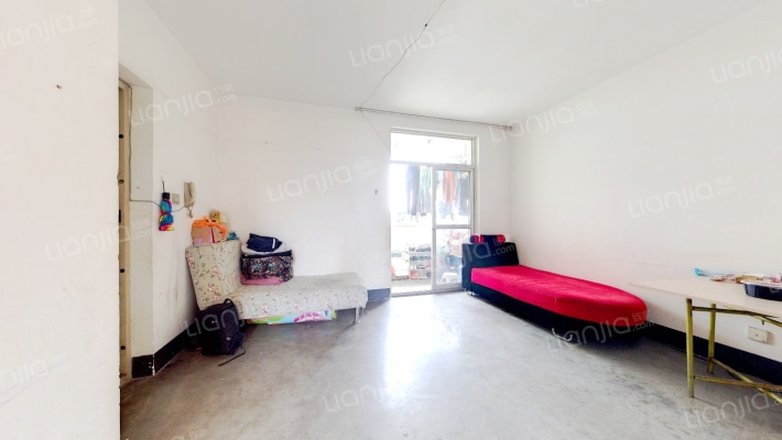 顺江新苑B区二手房实景图