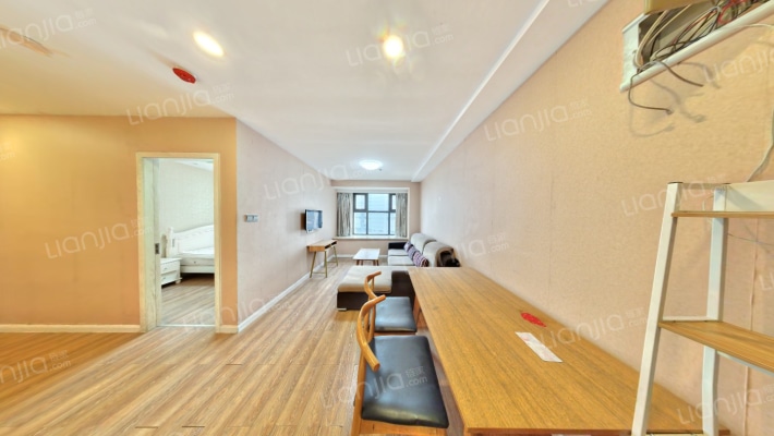 东润铭座二手房实景图