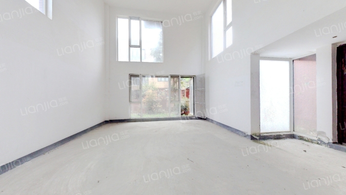 金地格林春岸世家别墅二手房实景图