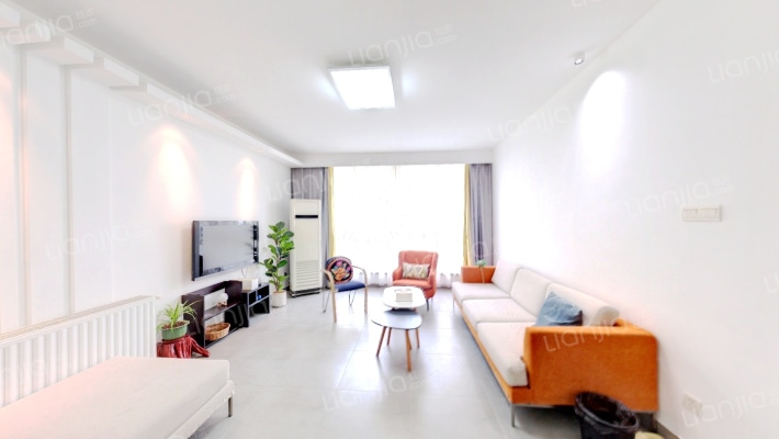 四季美景二手房实景图