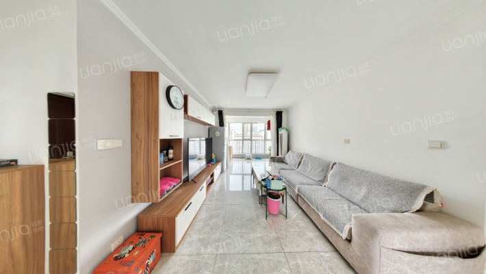 蓝岸郡景二手房实景图