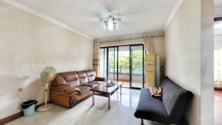 万科城市高尔夫花园二手房实景图