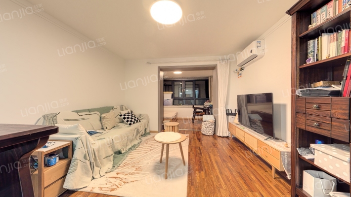 六里桥7号院二手房实景图