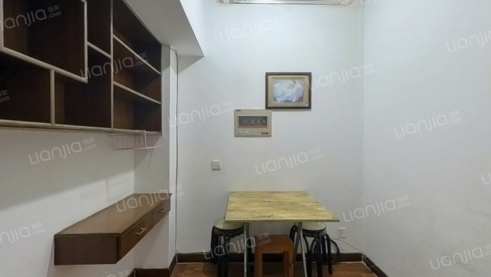 百合嘉苑二手房实景图