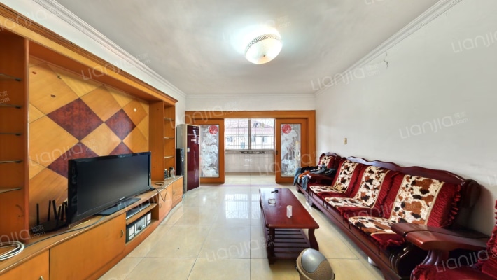 镇东新村二手房实景图