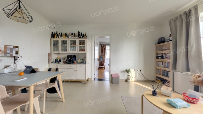 中环南路11号院二手房实景图