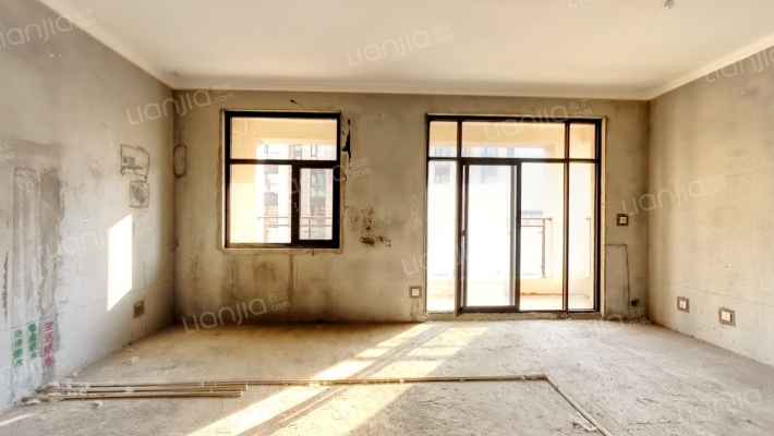 绿地紫台二手房实景图