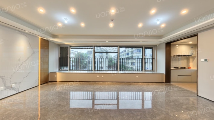 滨江望翠蓝庭二手房实景图