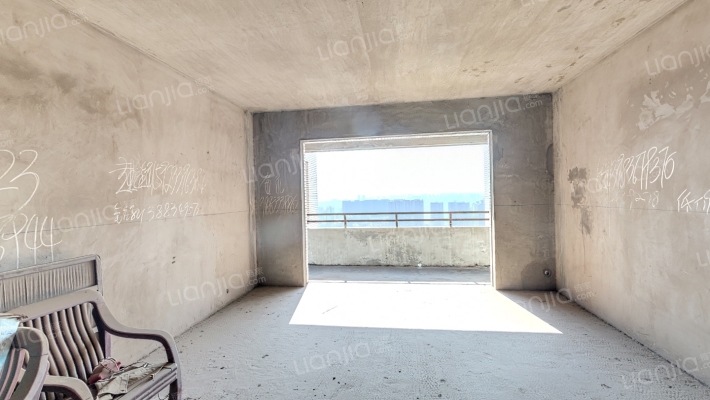 圣湖天域二手房实景图