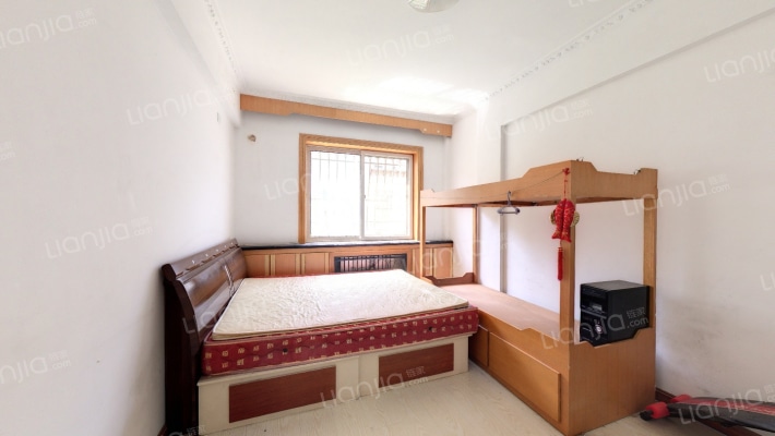 龙畔金泉一期二手房实景图