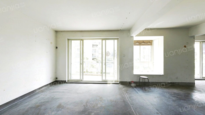 天阳棕榈湾一期二手房实景图