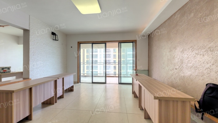 汇水湾公寓二手房实景图