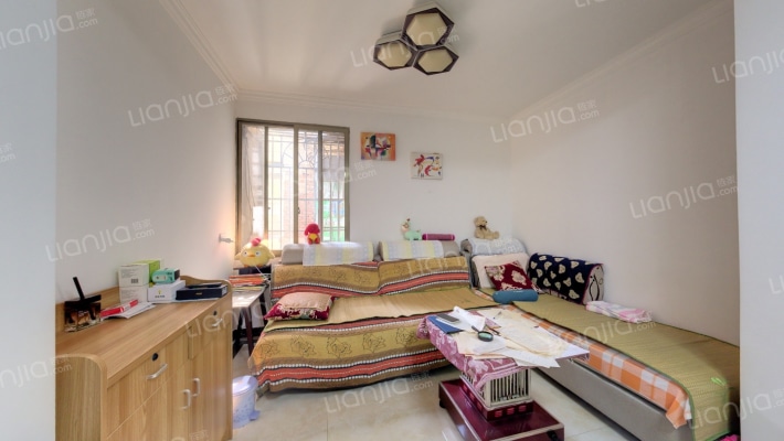 贵乌北路172号二手房实景图