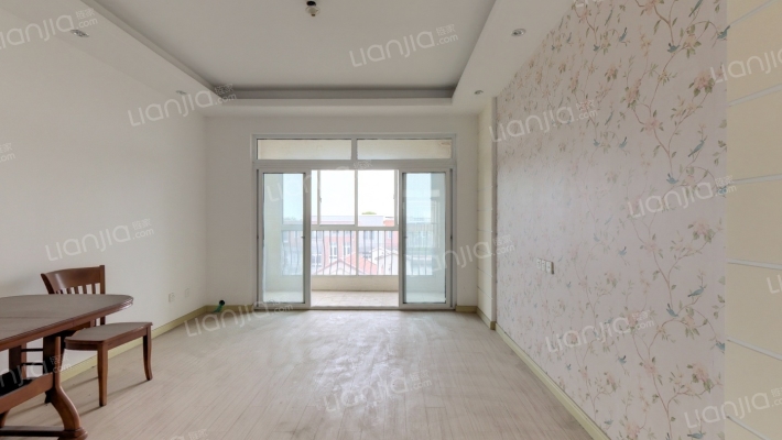 碧桂园滨湖城凤栖湖畔二手房实景图