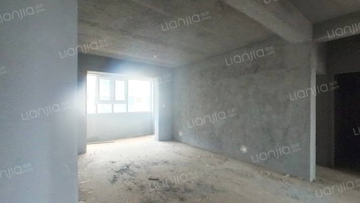 湖畔江南二手房实景图