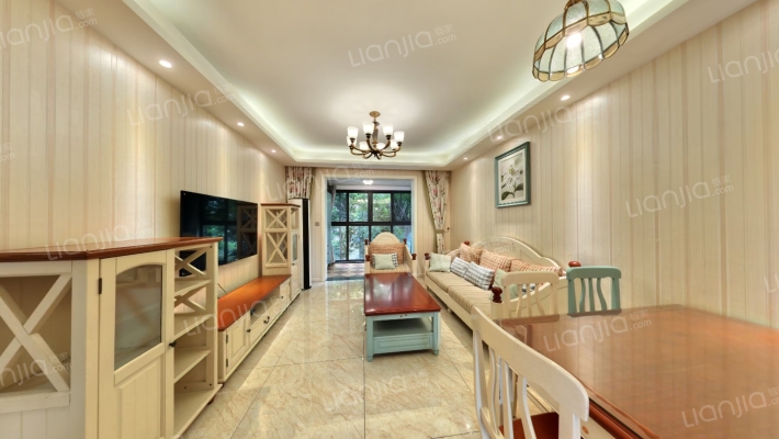 新希望皇冠国际二手房实景图