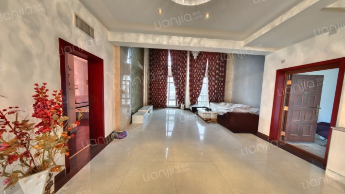 鲁信蟠龙山花园二手房实景图