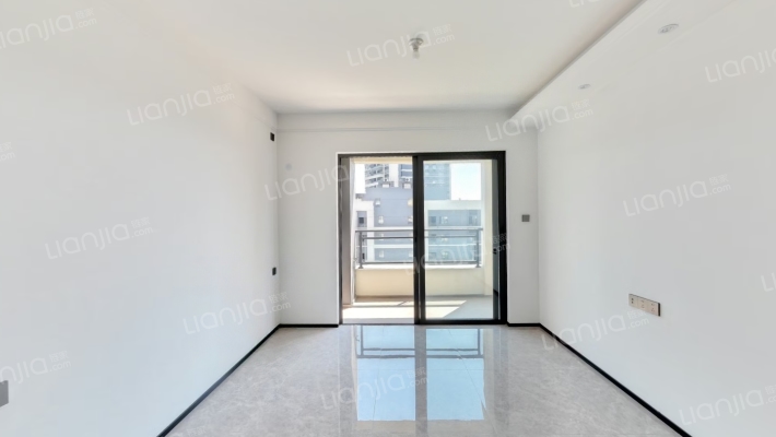 越秀建发珺樾二手房实景图