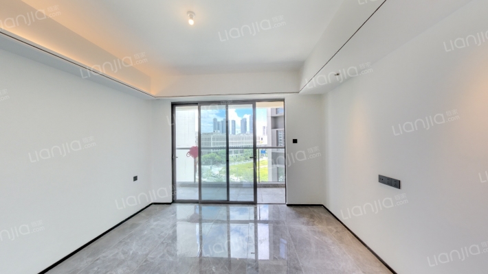 三龙湾保利和颂二手房实景图