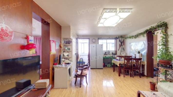 海兰公寓二手房实景图