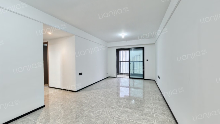 美的云筑二手房实景图