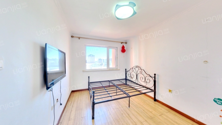 提拉米苏二手房实景图