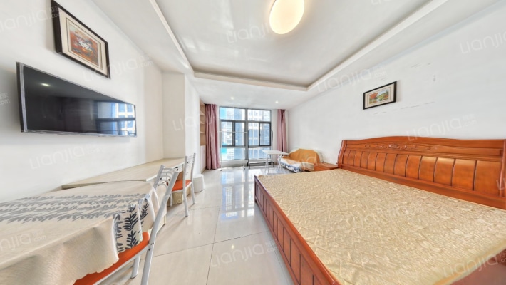 国展中心广场二手房实景图