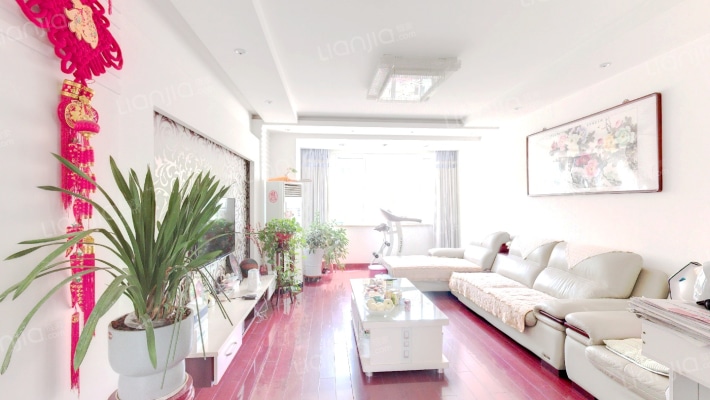 东城蓝湾二手房实景图