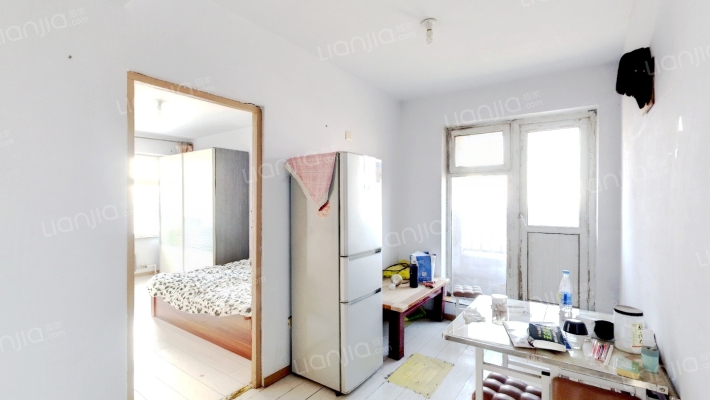 地铁名典杜鹃苑二手房实景图