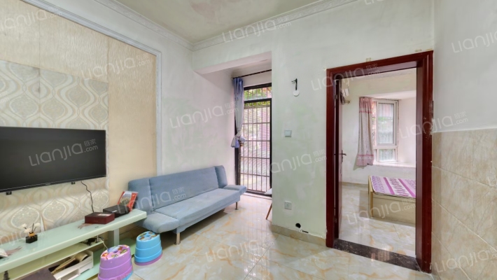 南新逸苑二手房实景图