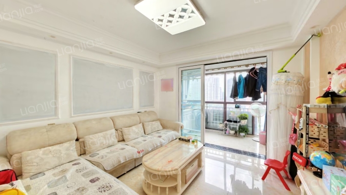 连山鼎府二手房实景图