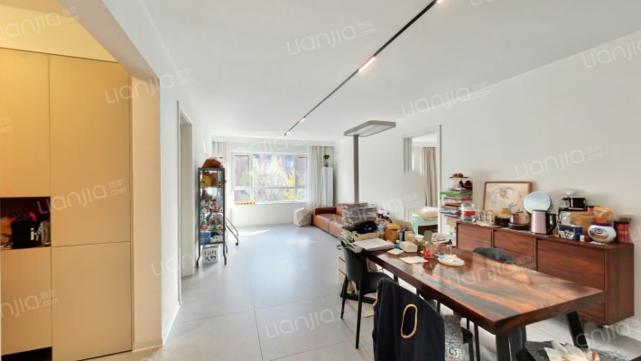 银河颐园二手房实景图