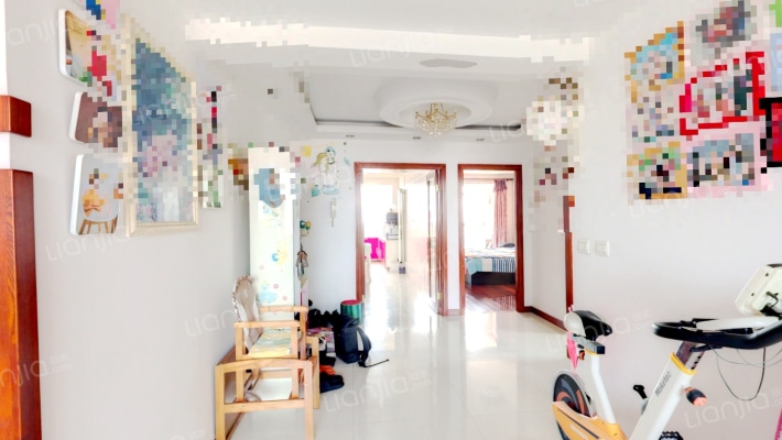 河畔楼二手房实景图