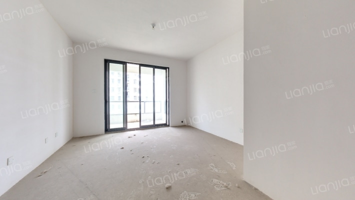 联峰雅园二手房实景图